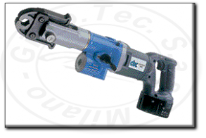 Pressatrice a batteria portatile cbc europress 98/b